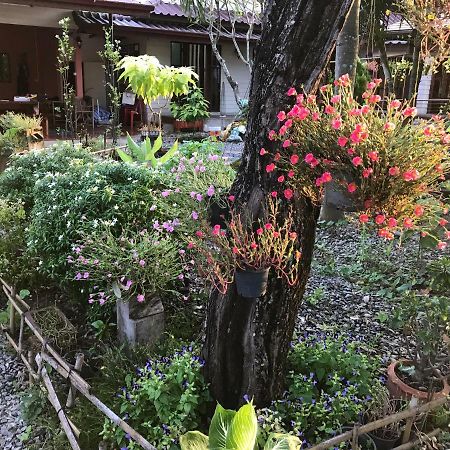 Grandma'S House Apartman Nakhonnajok Kültér fotó
