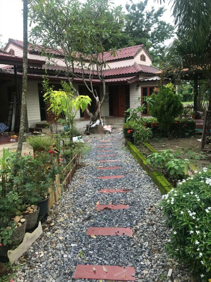 Grandma'S House Apartman Nakhonnajok Kültér fotó